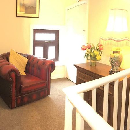 Browns Holiday Cottage Filey Esterno foto