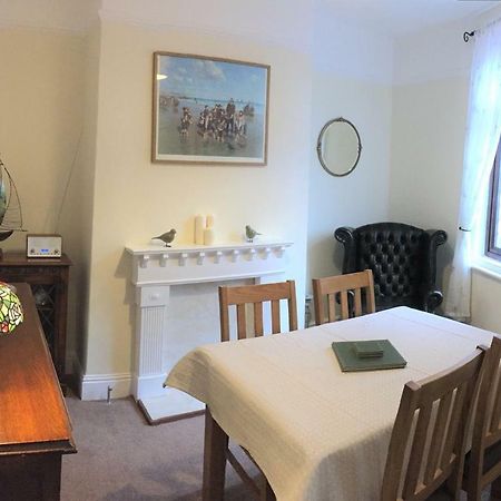 Browns Holiday Cottage Filey Esterno foto