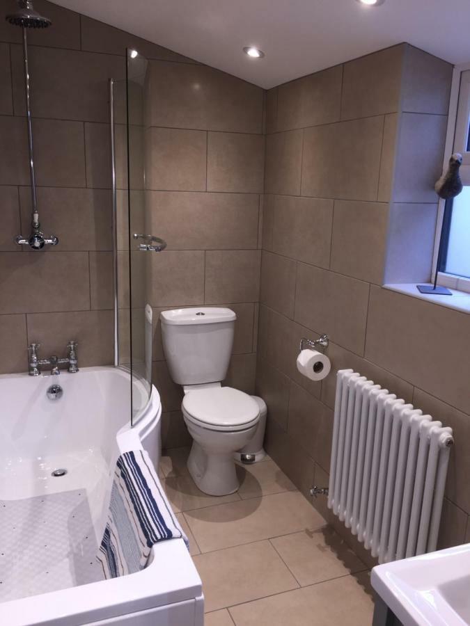 Browns Holiday Cottage Filey Esterno foto