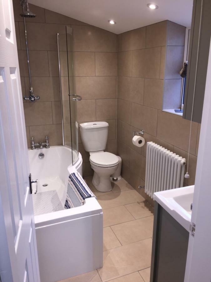 Browns Holiday Cottage Filey Esterno foto