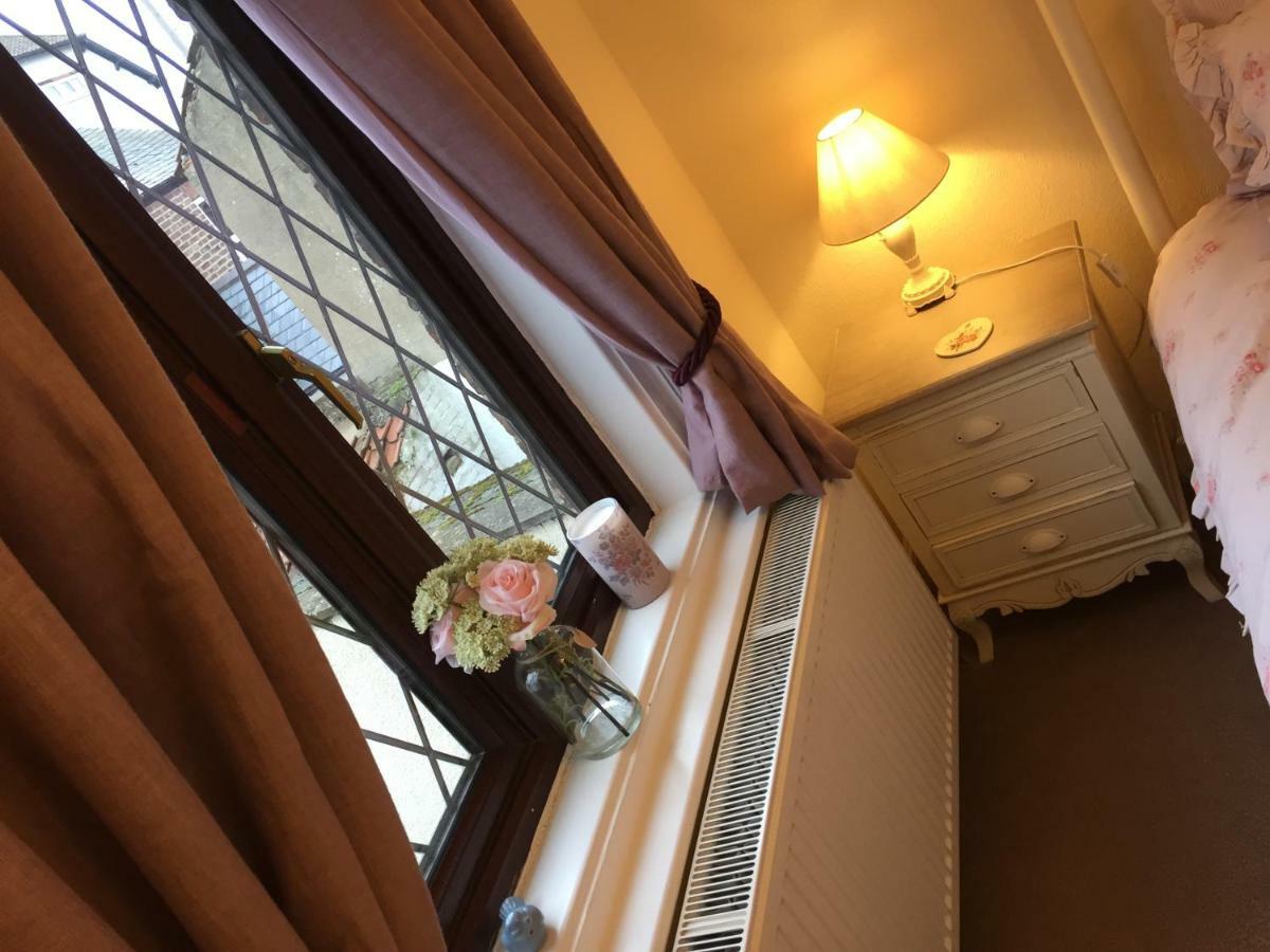 Browns Holiday Cottage Filey Esterno foto