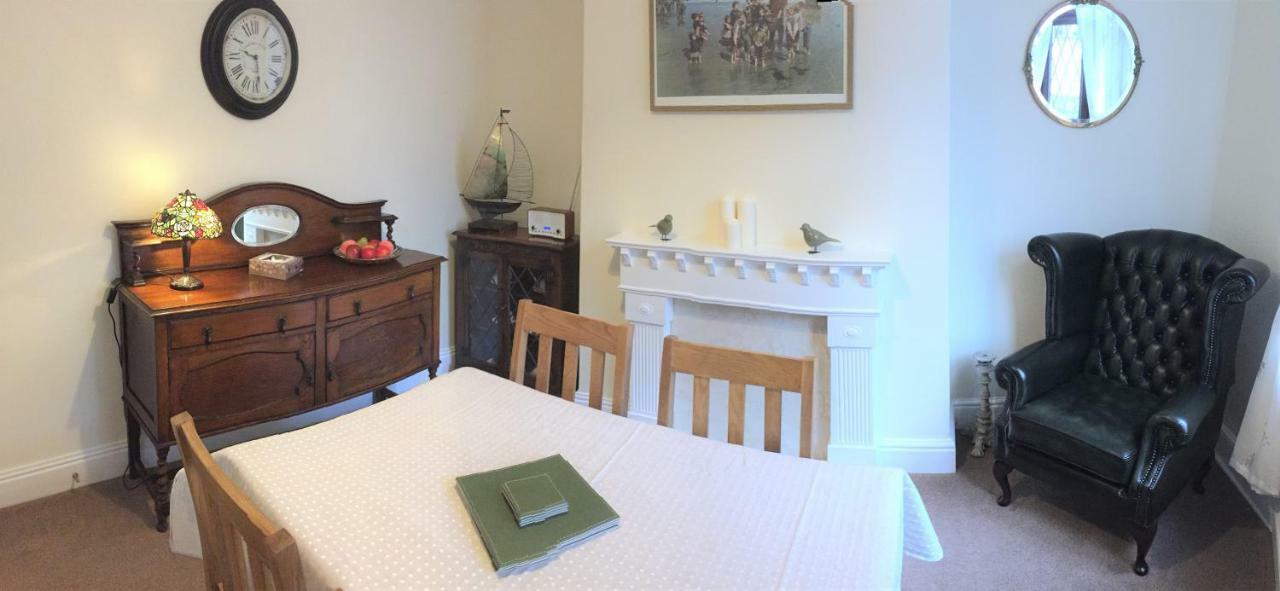Browns Holiday Cottage Filey Esterno foto
